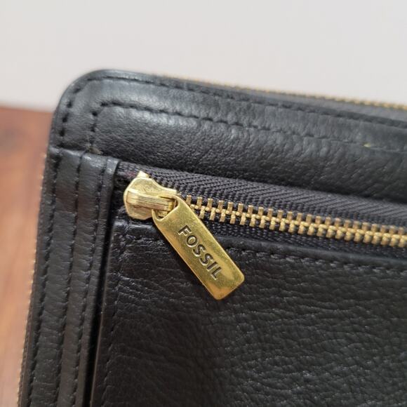 Fossil Zip Wristlet Wallet Leather Card Slots Coin Pouch - Picture 5 of 12